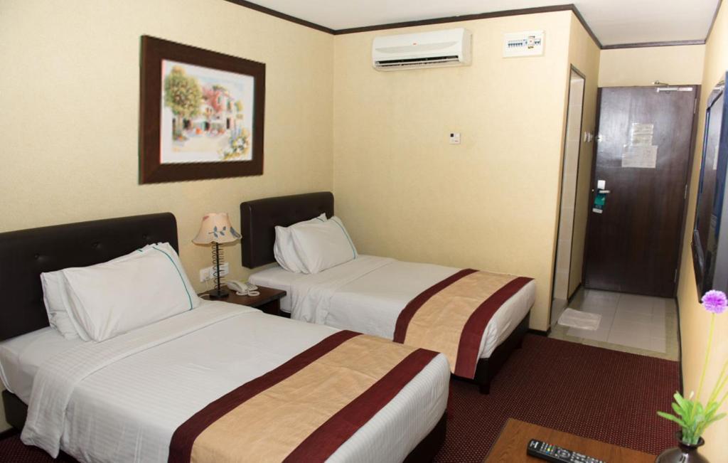 Hotel Vistaria Johor Bahru Quarto foto